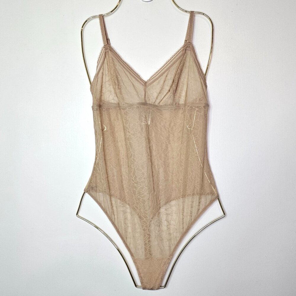 NWOT b.tempt’d by Wacoal Floral Sheer Lace Mesh Thong Bodysuit Beige Nude